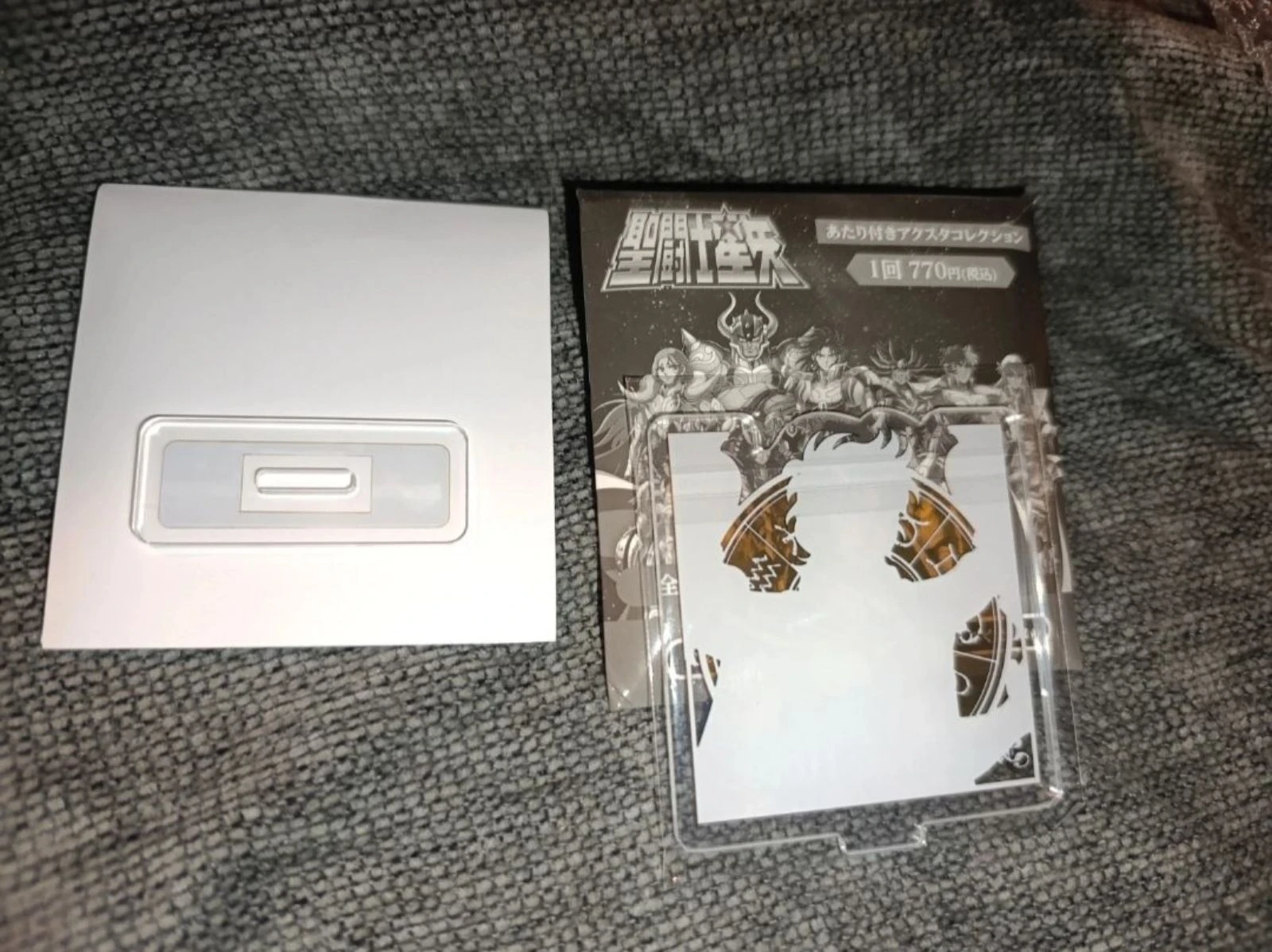 Aiolos Saggitarius Saint Seiya Acrylic Head Support – photo 2